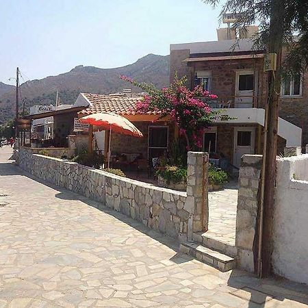 Spiros Apartments Livadia  외부 사진