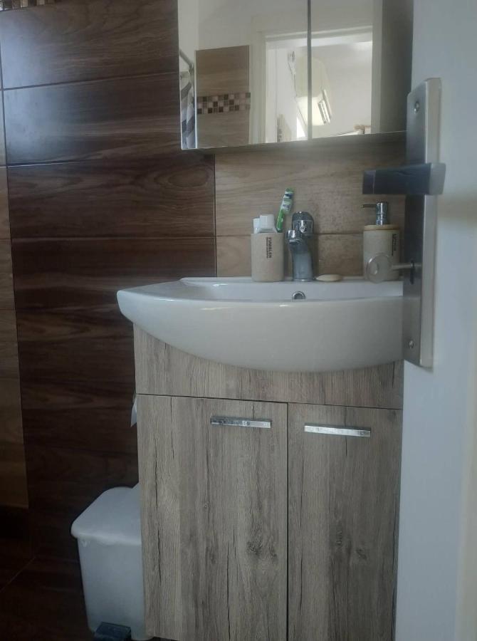 Spiros Apartments Livadia  외부 사진
