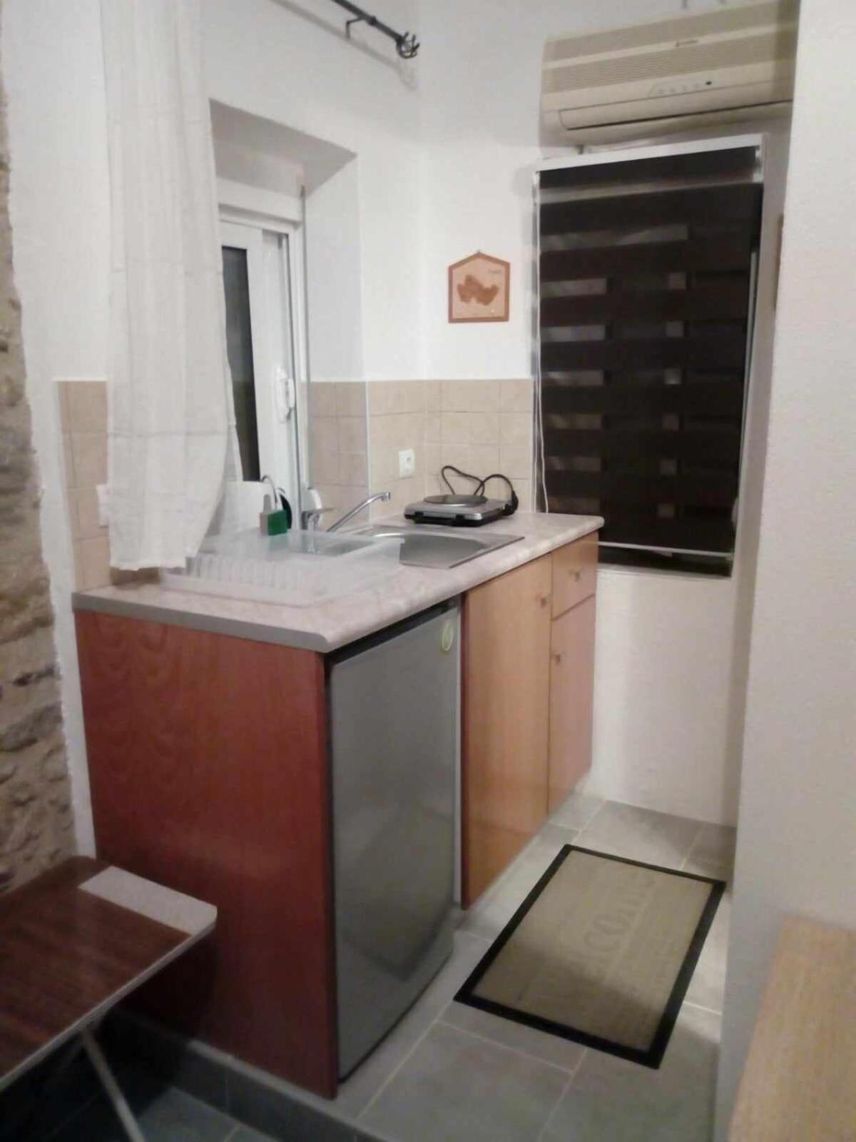 Spiros Apartments Livadia  외부 사진