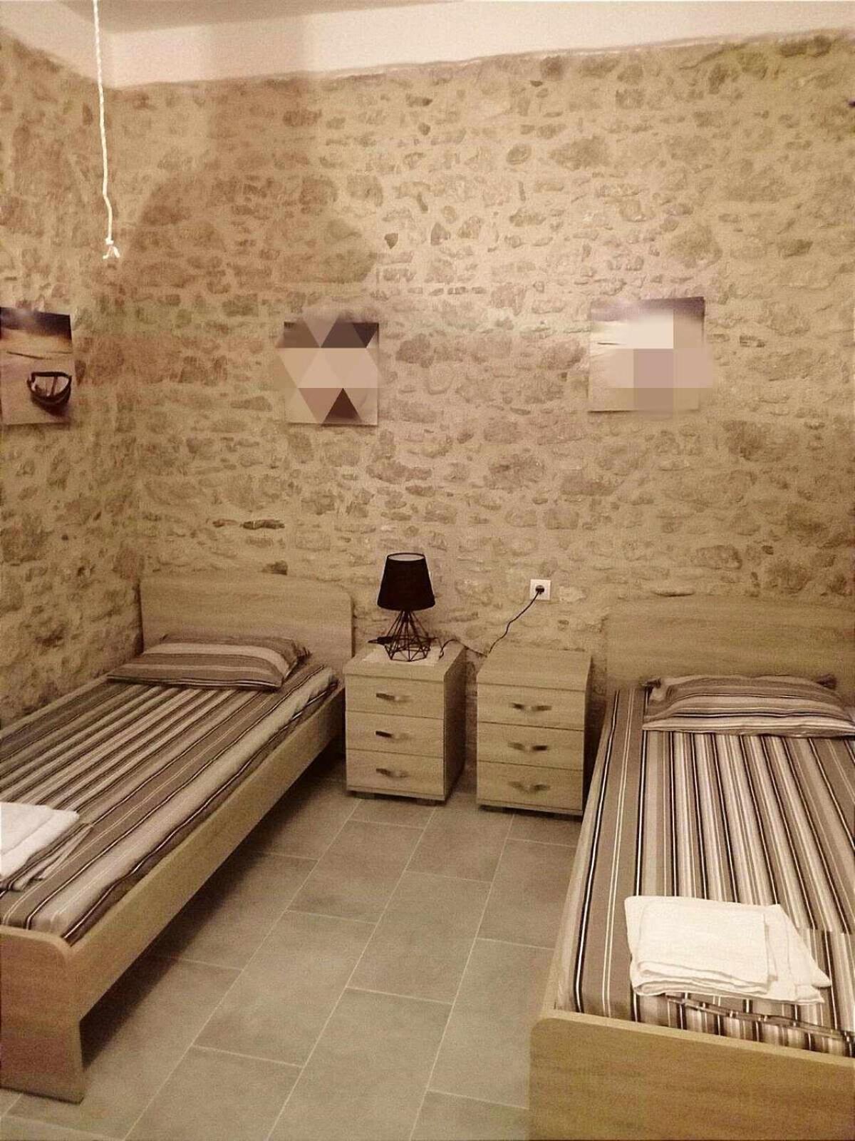 Spiros Apartments Livadia  외부 사진
