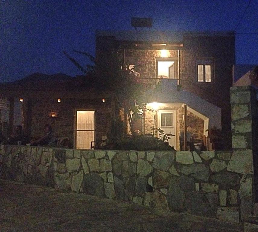 Spiros Apartments Livadia  외부 사진