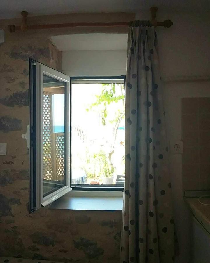 Spiros Apartments Livadia  외부 사진